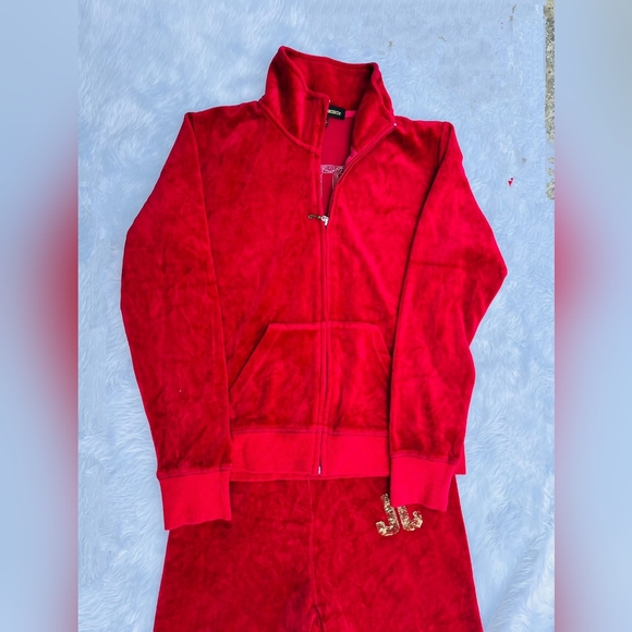 Juicy Couture Velvet Tracksuit - Picture 6 of 9